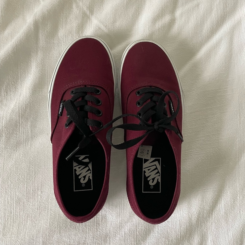 NWOT Burgundy Vans - Size 7